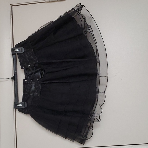 Hot Topic Dresses & Skirts - Hot Topic's Black Faux Leather & Lace Tutu
